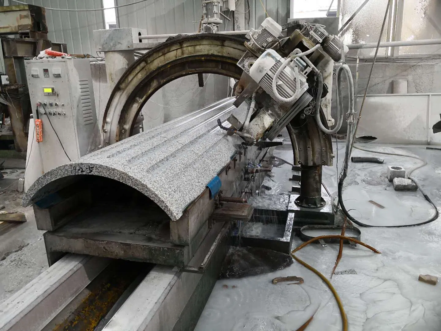 Xianda Automatic Roman Column Slot Cutting Machine