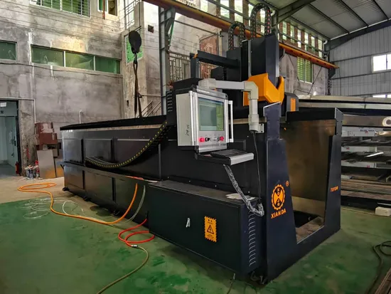 Factory Supply Large 5 Axis CNC Machine / CNC 5 Axis Milling Router for Mould Making From Xianda
