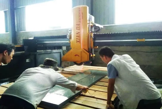 Automatic Bridge Infrared Stone Cutting Machine, Worktable with 360 Degree Rotation
