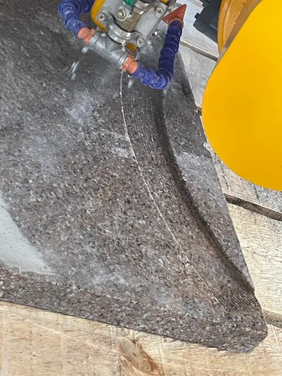 Xianda Machinery 5 Axis Bridge Cutting Machine CNC Cutting Marble Granite Stone Cutting