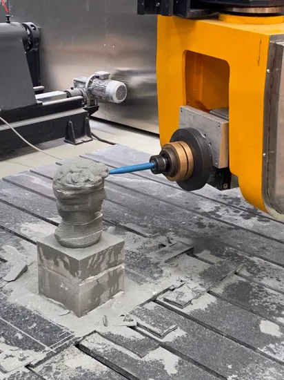 High Precision 5 Axis CNC Machining Center Vertical Milling Machine