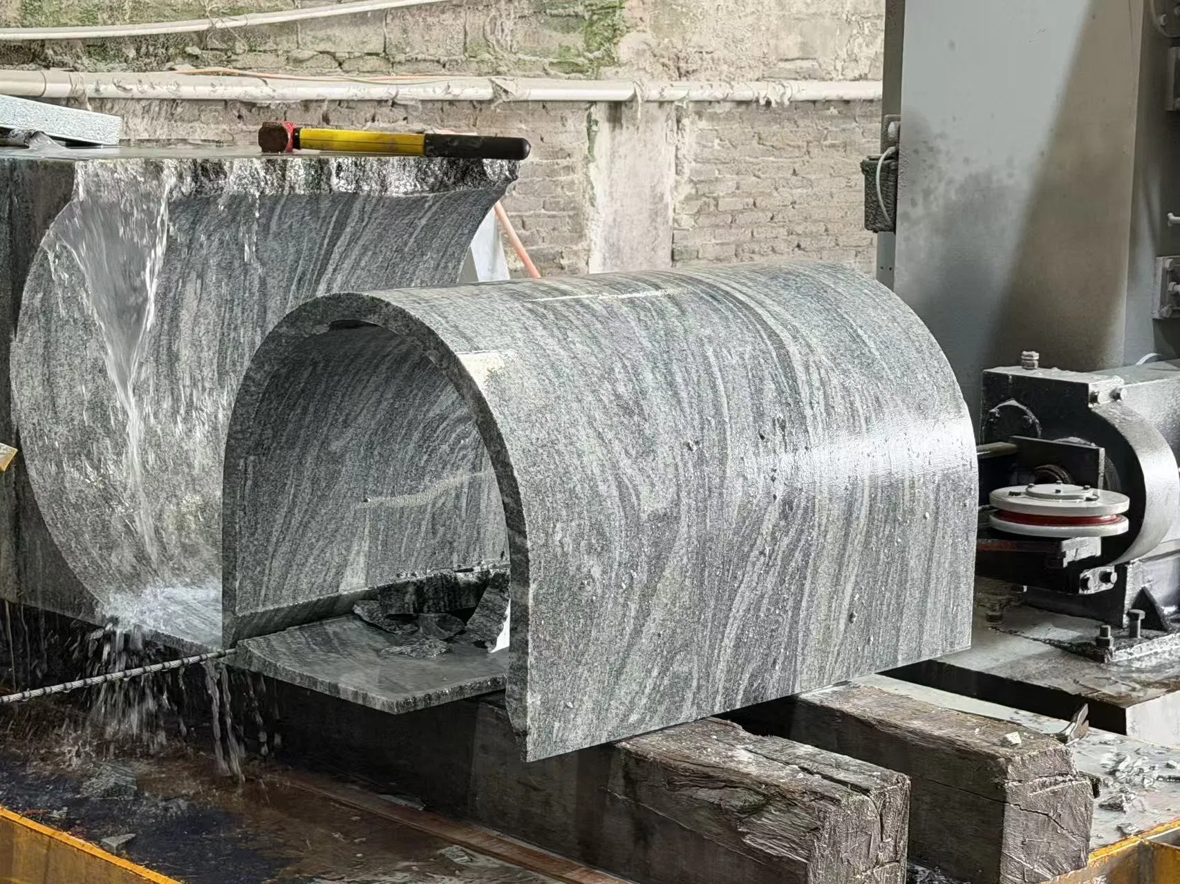 CNC Diamond Wire Saw Machine for Vietnam Market Stone Profiling Equipment