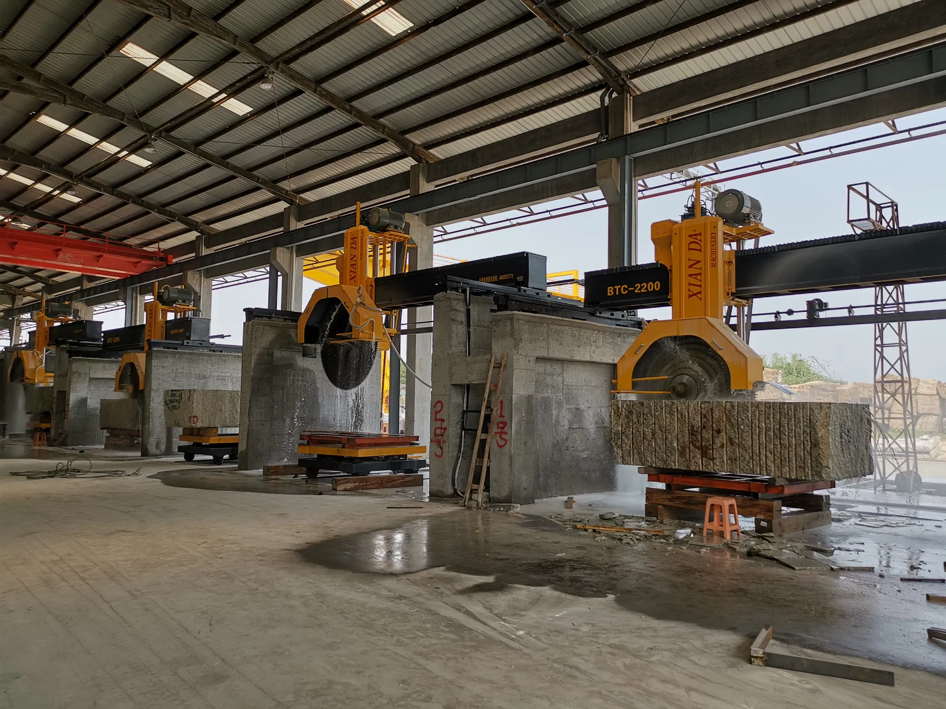 Stone Machinery Middle Granite Marble Block Cutter Bridge Saw Cutting Machine
