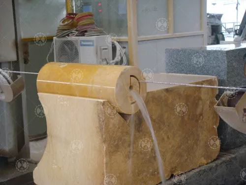Xianda CNC Small Powerful Single Line Saw Stone Machine, Used for Special Shaping of Marble and Granite